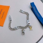 2025年3月9日入荷新品Louis Vuittonブレスレットギフト/誕生日/記念品/アクセサリーxin工場