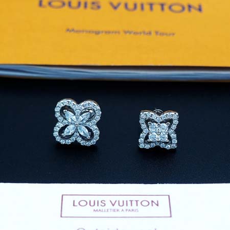 2025年3月9日入荷新品Louis Vuittonピアスギ...