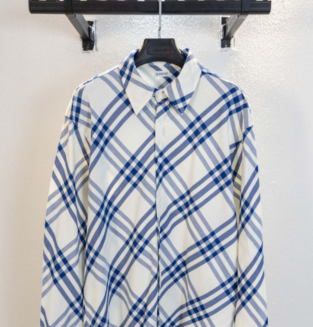 2025年3月13日新品Burberry長袖 シャツ  xi...