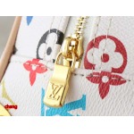 2025年3月16日 ルイヴィトン新品 M13084  Handbag East West  x   Monogram  LV x TM 27.0 x 14.0 x 10.0