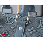 2025年3月16日 ルイヴィトン新品 M22762  Keepall Bandoulière 25  Monogram Washed Demin   Monogram  25 x 15 x 11 cm