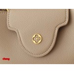 2025年3月16日 ルイヴィトン新品  M00014 M00013 M00015  Capucines ：Taurillon   Monogram 27 x 17.3 x 9