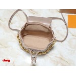 2025年3月16日 ルイヴィトン新品 M13357 M13358 M13387 M13389 Coussin Backpack  Coussin   Monogram  LV    Coussin 21.0 x 26.0 x 10.0