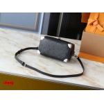 2025年3月16日 ルイヴィトン新品 M14575 M13146 Monogram Bold Speedy 20 Trunk  Monogram  2025 Cruise   Monogram    20.5 x 13.5 x 11.0