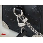 2025年3月16日 ルイヴィトン新品 M14575 M13146 Monogram Bold Speedy 20 Trunk  Monogram  2025 Cruise   Monogram    20.5 x 13.5 x 11.0