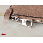 2025年3月16日 ルイヴィトン新品 M13180 MahinaBoundless—— HouseMahina 16.9 x 13.2 x 6.7