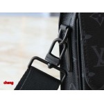 2025年3月16日 ルイヴィトン新品【M20835】S-Lock  Taurillon Monogram   ：39 x 30 x 8cm