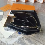 2025年3月17日新品財布M81927 Louis Vuitton Monogram Unplant“Portefeuille Claire” zy工場