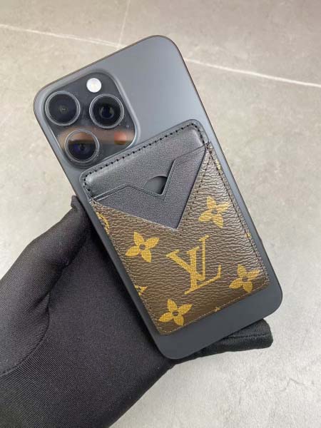 2025年3月17日新品 カードホルダーLouis Vuit...