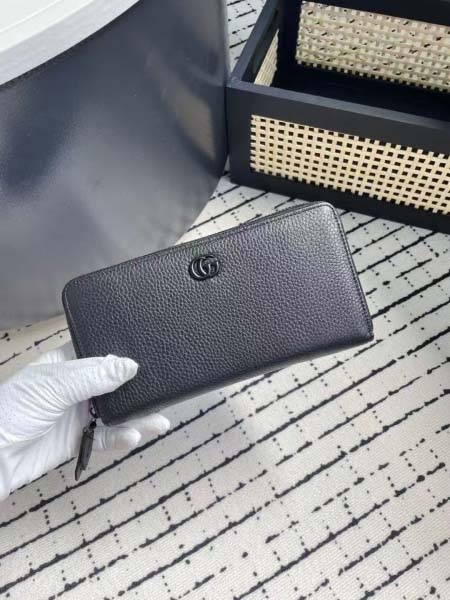 2025年3月17日新品財布GUCCI 45611719X9...