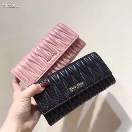 2025年3月17日新品財布Miumiu 5450   19...