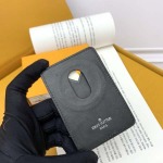 2025年3月17日新品 カードホルダーM12602  Louis Vuitton Monogram Macassar  zy工場