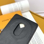 2025年3月17日新品 カードホルダーM12602  Louis Vuitton Monogram Macassar  zy工場