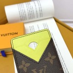 2025年3月17日新品  カードホルダーM12602  Louis Vuitton Monogram Macassar  zy工場