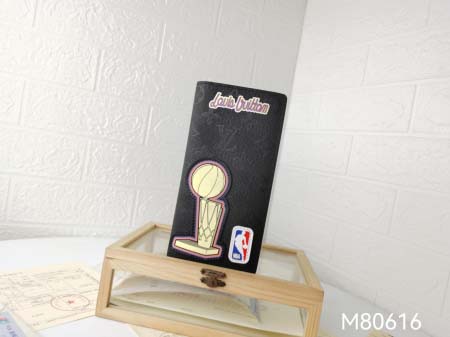 2025年3月17日新作財布Louis Vuittonm80...