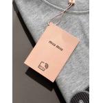 2025年3月19日高品質新作 MIUMIU半袖Tシャツ HoHo工場