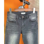 2025年3月21日春夏新作Balenciagaジーパン luols工場