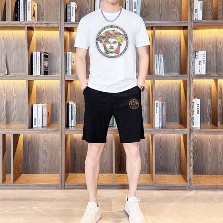 2025年3月28日入荷新作VERSACE夏メンズ 上下セッ...