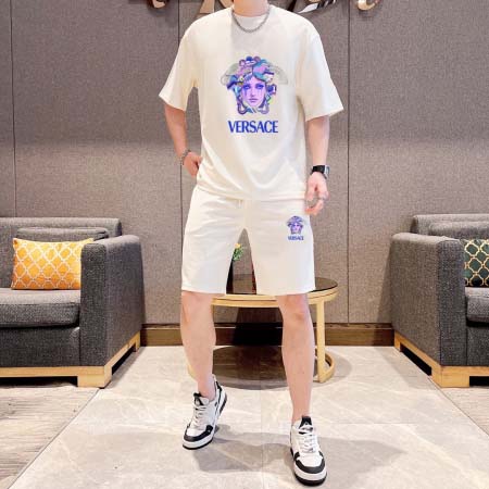 2025年3月28日入荷新作VERSACE夏メンズ 上下セッ...