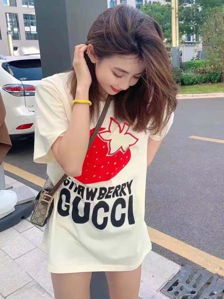 2025年3月30日入荷春夏新作Gucci半袖 tシャツYP...