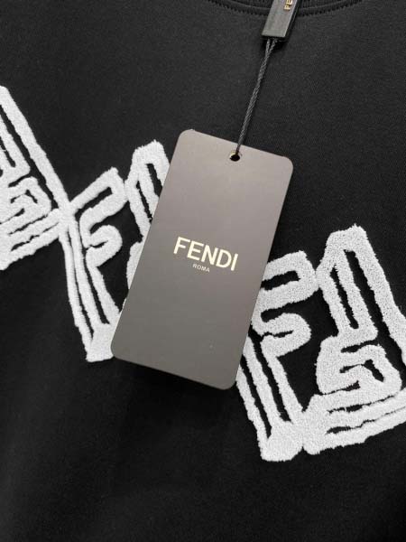 2025年4月3日入荷新作Fendi半袖 Tシャツ高級品/LD工場