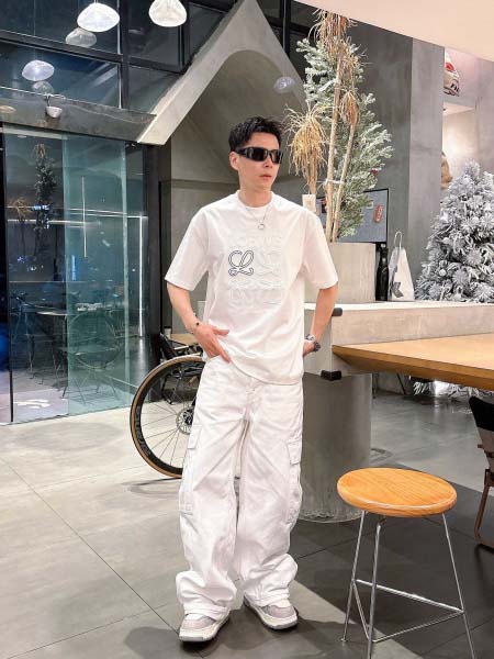 2025年4月6日入荷新作loewe半袖 Tシャツ高級品/LD工場