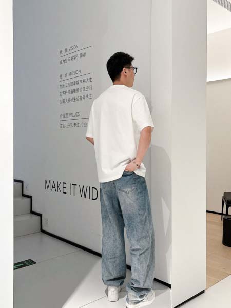 2025年4月6日入荷新作Gucci半袖 Tシャツ高級品/LD工場