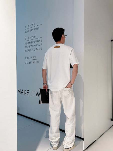 2025年4月6日入荷新作Louis Vuitton半袖 Tシャツ高級品/LD工場