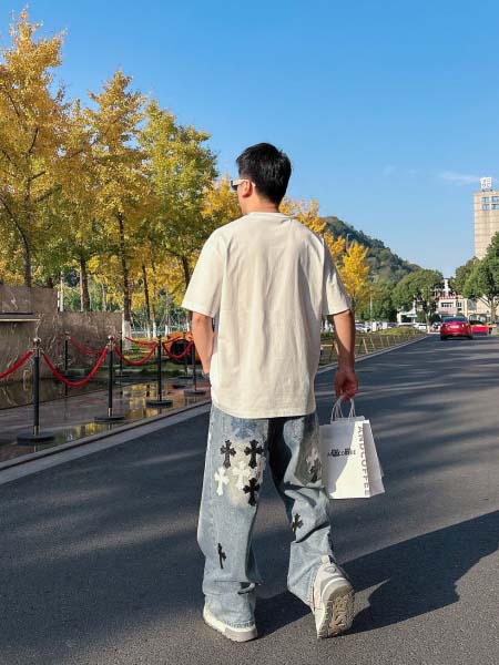 2025年4月6日入荷新作Prada半袖 Tシャツ高級品/LD工場