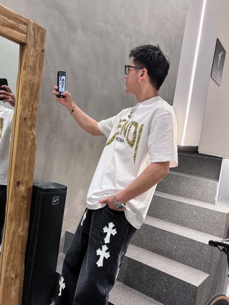 2025年4月6日入荷新作Fendi半袖 Tシャツ高級品/LD工場