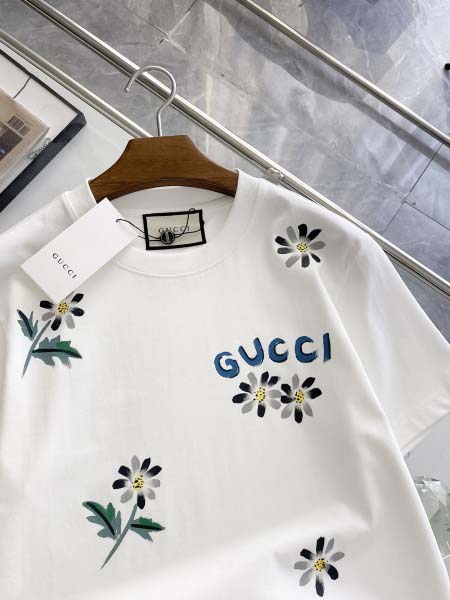2025年4月8日入荷新作Gucci半袖 Tシャツ高級品/LD工場