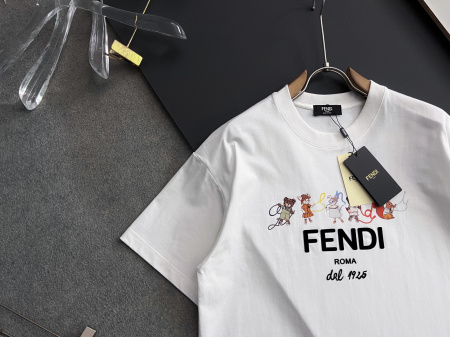 2025年4月14日入荷春夏 新作Fendi半袖 tシャツ高級なプレゼント/誕生日プレゼント/高品質/メンツ/記念品/ wenzhou工場