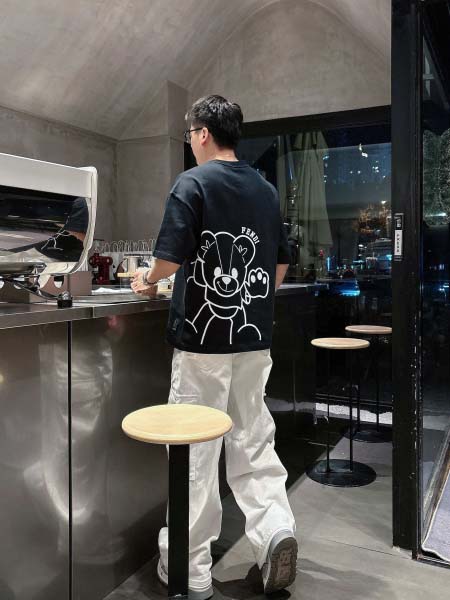 2025年4月9日入荷新作fendi半袖 Tシャツ 超厳選★誕生日プレゼント/結婚祝い/内祝い/贈り物/YI+YI工場S-2XL