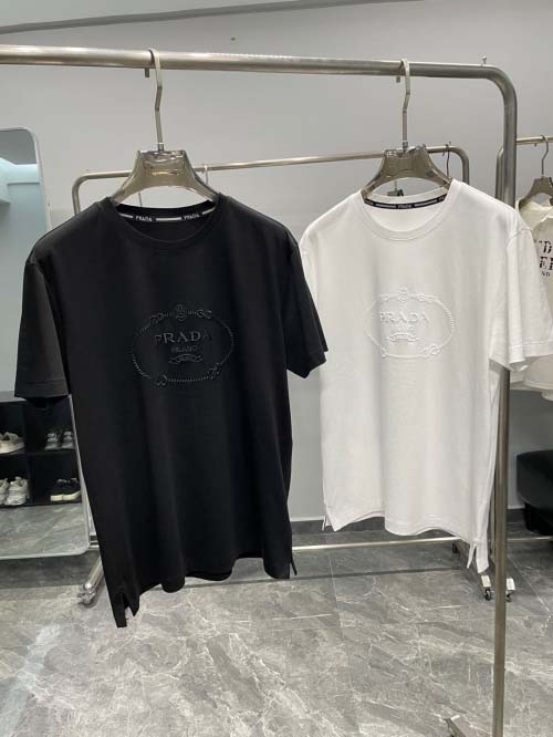 2025年4月23日入荷新作PRADA半袖Tシャツ 原版复刻高級品超厳選★入手困難/誕生日プレゼント/yinx工場
