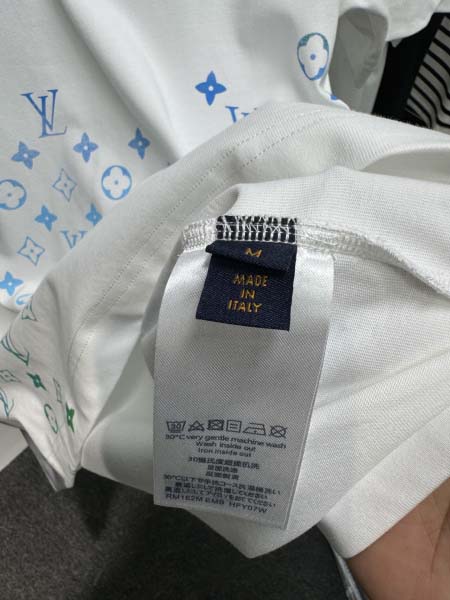 2025年4月24日入荷新作Louis Vuitton半袖Tシャツ 原版复刻高級品香港の会社超厳選★入手困難/誕生日プレゼント/yinx工場S-XXL