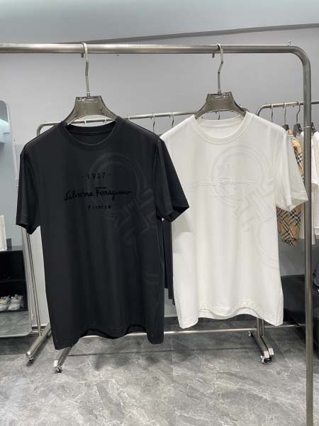 2025年4月24日入荷新作Ferragamo半袖Tシャツ 原版复刻高級品香港の会社超厳選★入手困難/誕生日プレゼント/yinx工場M-3XL