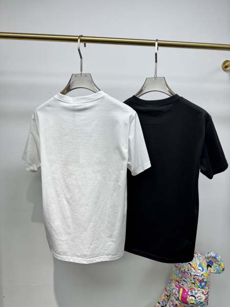 2025年4月25日入荷新作GUCCI半袖Tシャツ 原版复刻高級品香港の会社超厳選★入手困難/誕生日プレゼント/yinx工場