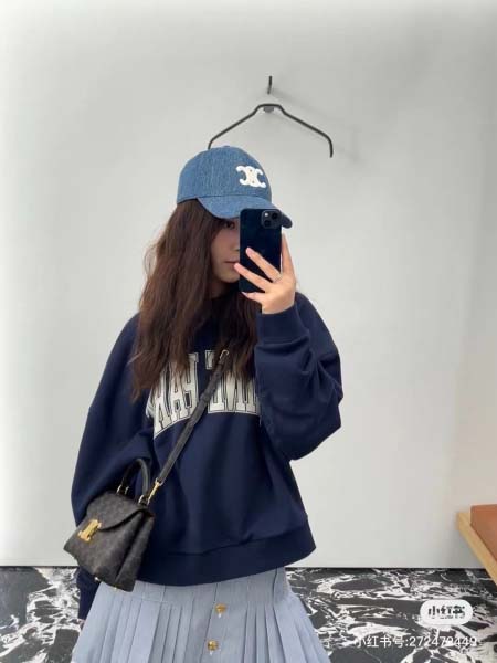 2025年4月27日入荷新作    CELINE  TEEN NINO    6632SQ SIZE:20.5*13*8cm  /XX工場