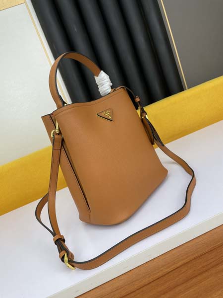 2025年4月27日入荷新作 PRADA 新品Double Saffiano 1BA213#   SIZE: ：23*13*22 cm  /XX工場