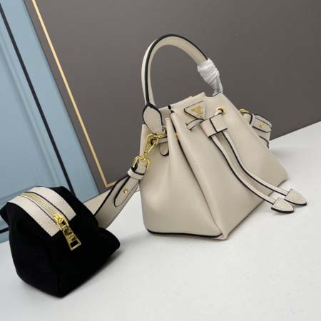 2025年4月27日入荷新作 新品2023早春新品mini《PRADA》  型番：1BH193   SIZE::20-X18-X15  /XX工場