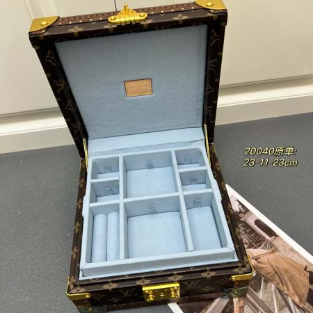 2025年4月29日入荷新作Louis VuittonM20040 サイズサイズ:23x11x23cm/XX工場