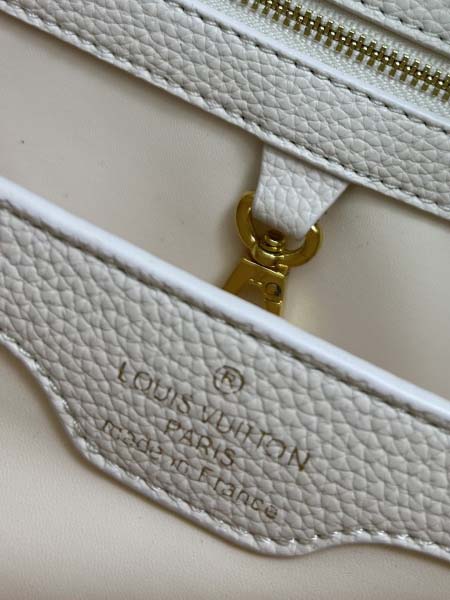 2025年4月29日入荷新作 中 Louis VuittonM24698Capucines BB Taurillon牛革26.5 x17.5 x9CM /XX工場