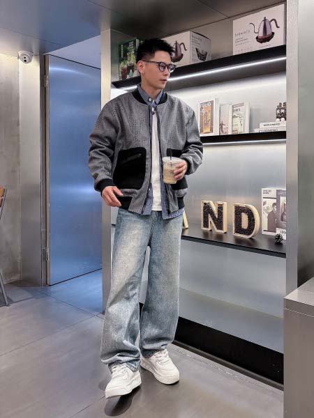 2025年4月1日入荷新作Louis Vuittonジャケッ...