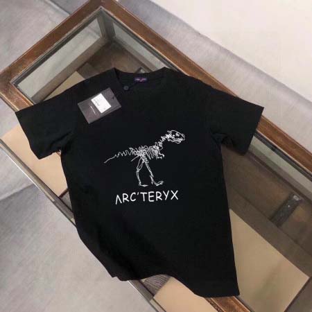 2025年4月2日入荷新作ARCTERYX半袖 TシャツM-...