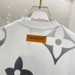 2025年4月3日入荷新作Louis Vuitton半袖 Tシャツ高級品/LD工場