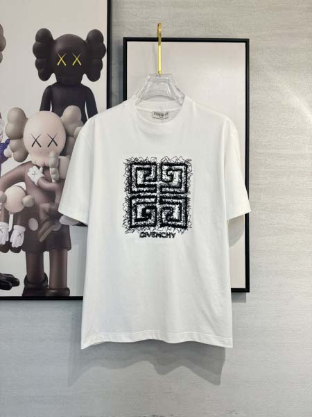 2025年4月4日入荷新作GIVENCHY 半袖 Tシャツ高...