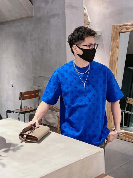 2025年4月6日入荷新作Louis Vuitton半袖 T...