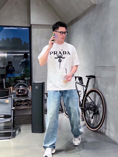 2025年4月6日入荷新作Prada半袖 Tシャツ高級品/L...