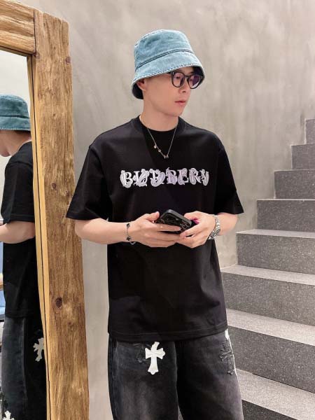 2025年4月6日入荷新作BURBERRY半袖 Tシャツ高級...