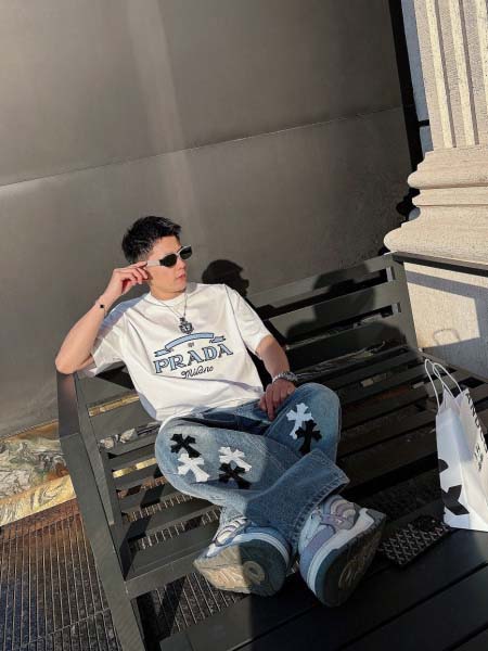 2025年4月6日入荷新作Prada半袖 Tシャツ高級品/L...